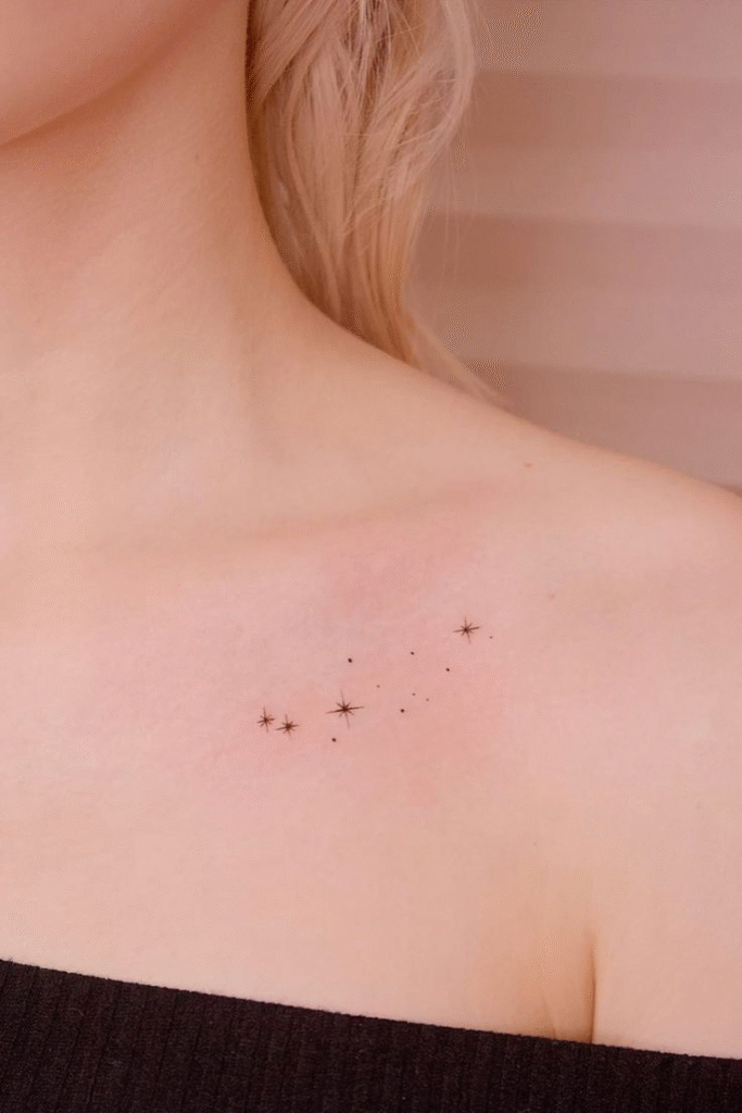Tiny star cluster on the collarbone